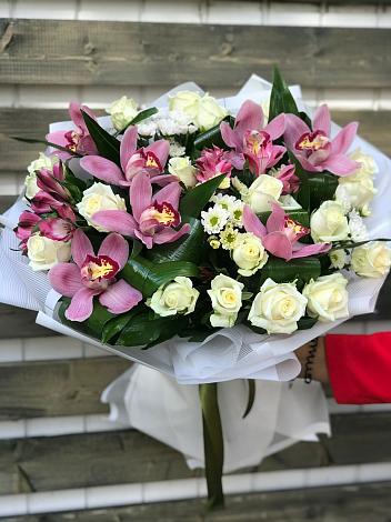 Букет цветов из: Розы и Хризантемы в Степыгино