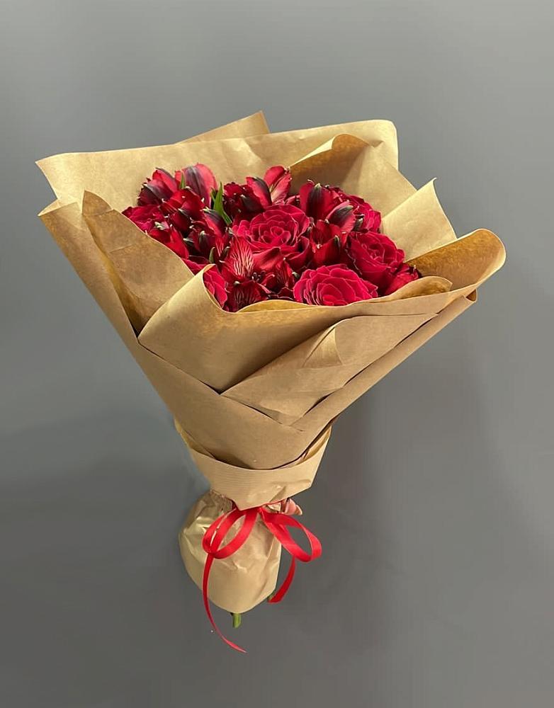 Букет цветов из: Альстромерии и Розы в Степыгино