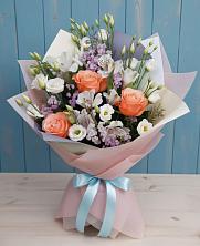 Букет цветов из:  Лизиантусы, Розы, Альстромерии и Гипсофила в Степыгино